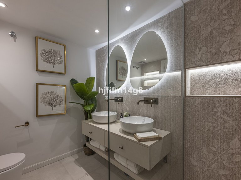 Villa for Sale in Nueva Andalucía, Malaga 16
