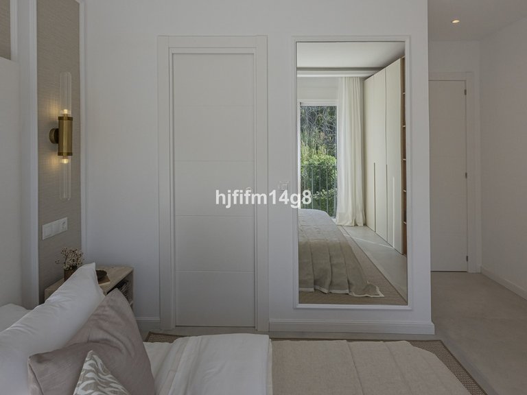 Villa for Sale in Nueva Andalucía, Malaga 31