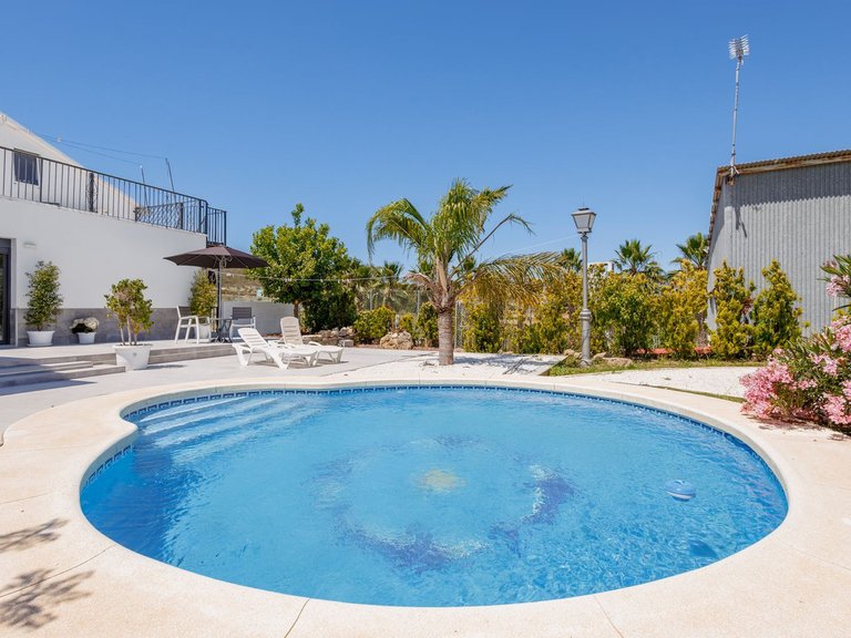Villa for Sale in Coín, Malaga 1