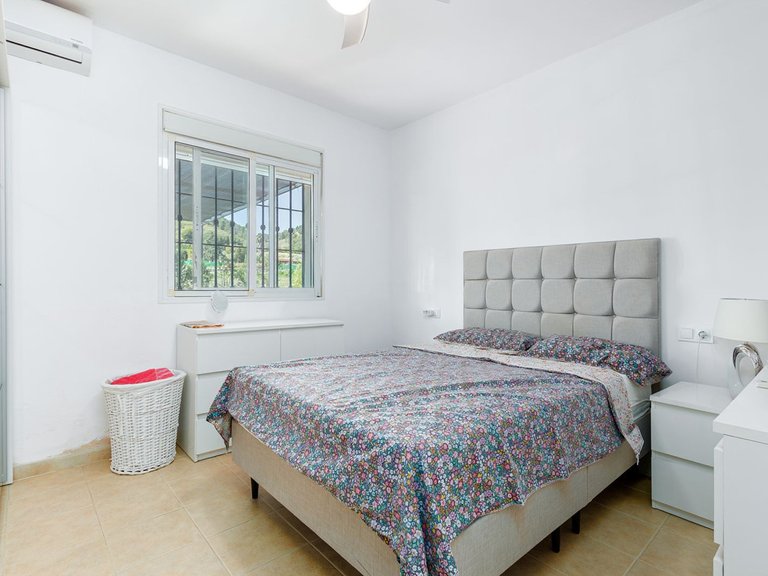 Villa for Sale in Coín, Malaga 12