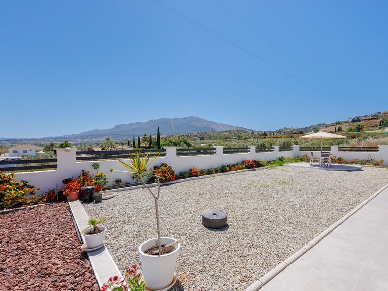 Villa for Sale in Coín, Malaga 3