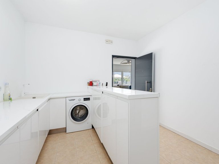 Villa for Sale in Coín, Malaga 9