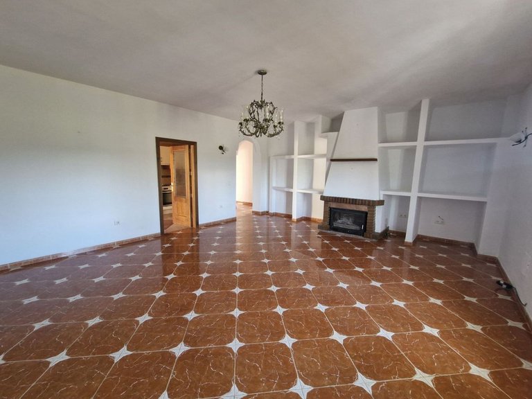 Villa for Sale in Coín, Malaga 5