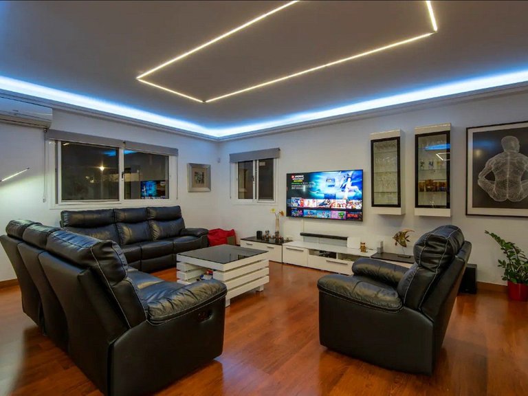 Villa for Sale in Torremolinos, Malaga 42