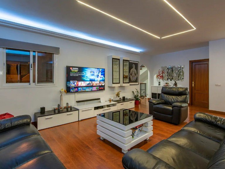 Villa for Sale in Torremolinos, Malaga 43