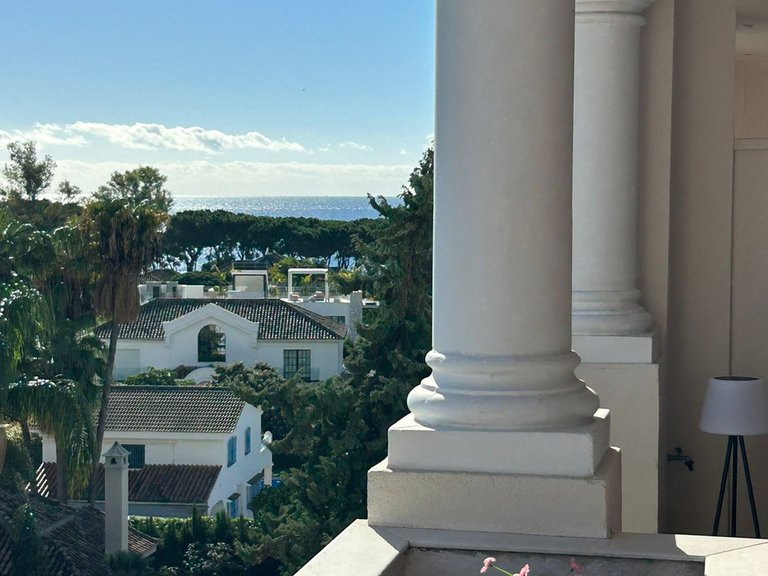 Apartment for Sale in The Golden Mile, Malaga 5