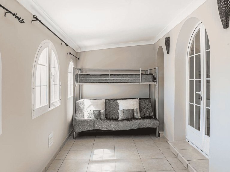 Villa for Sale in Estepona, Malaga 37