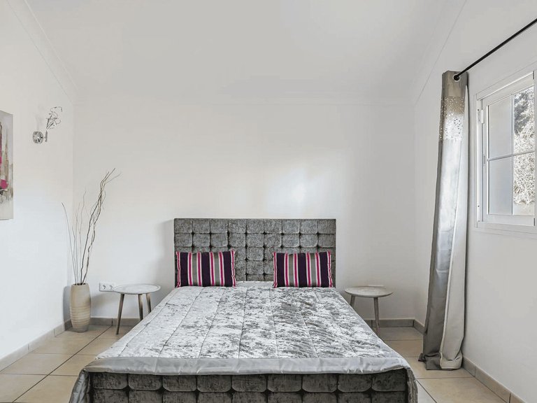 Villa for Sale in Estepona, Malaga 42