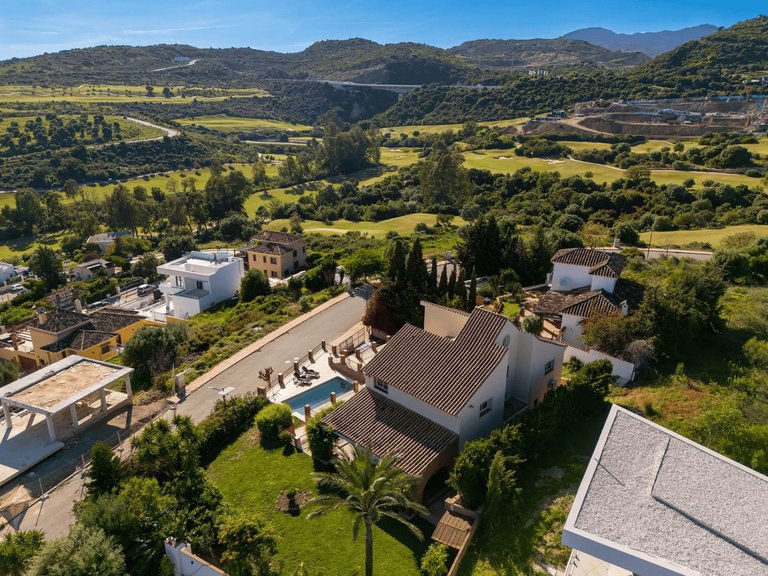 Villa for Sale in Estepona, Malaga 54