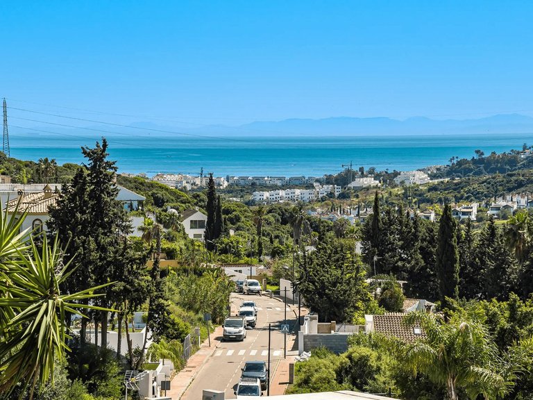 Villa for Sale in Estepona, Malaga 56