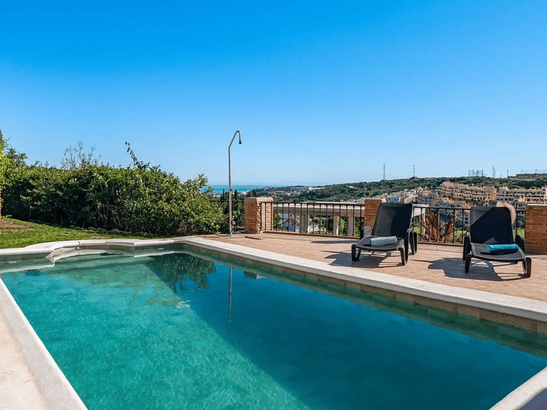 Villa for Sale in Estepona, Malaga 6