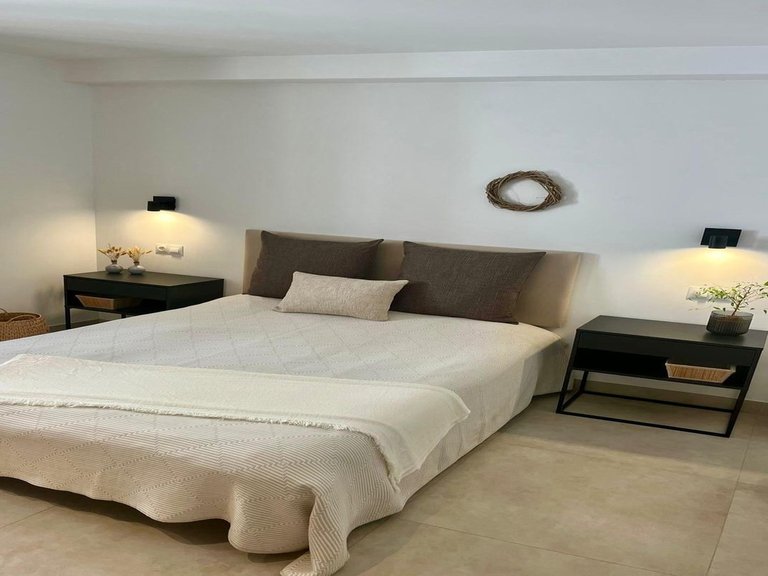 Villa for Sale in Estepona, Malaga 12