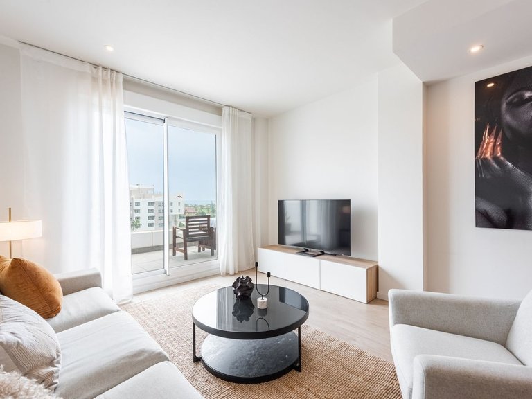 Apartment for Sale in Nueva Andalucía, Malaga 1