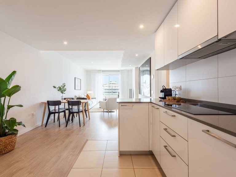 Apartment for Sale in Nueva Andalucía, Malaga 11