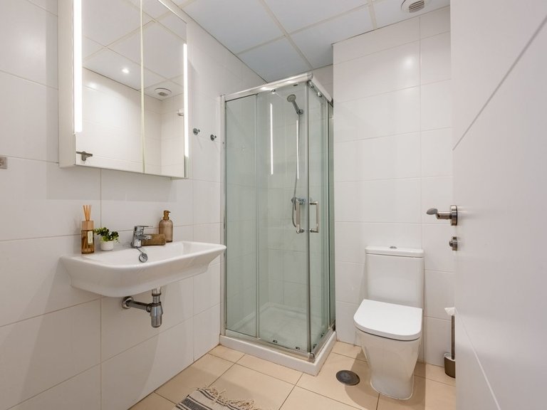 Apartment for Sale in Nueva Andalucía, Malaga 17