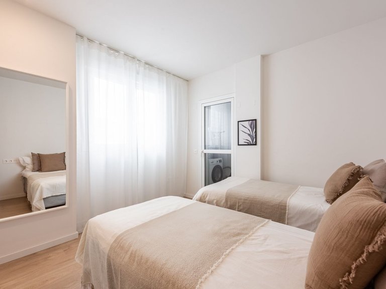Apartment for Sale in Nueva Andalucía, Malaga 18