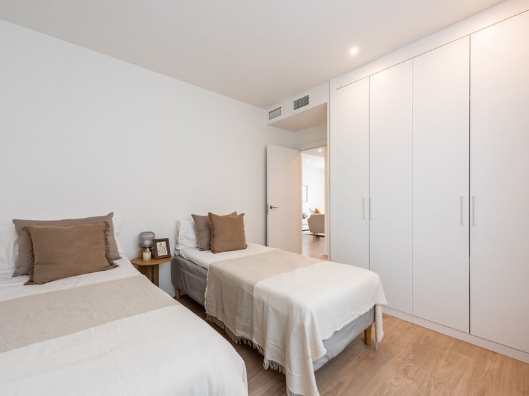 Apartment for Sale in Nueva Andalucía, Malaga 19