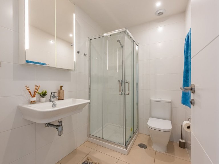 Apartment for Sale in Nueva Andalucía, Malaga 20