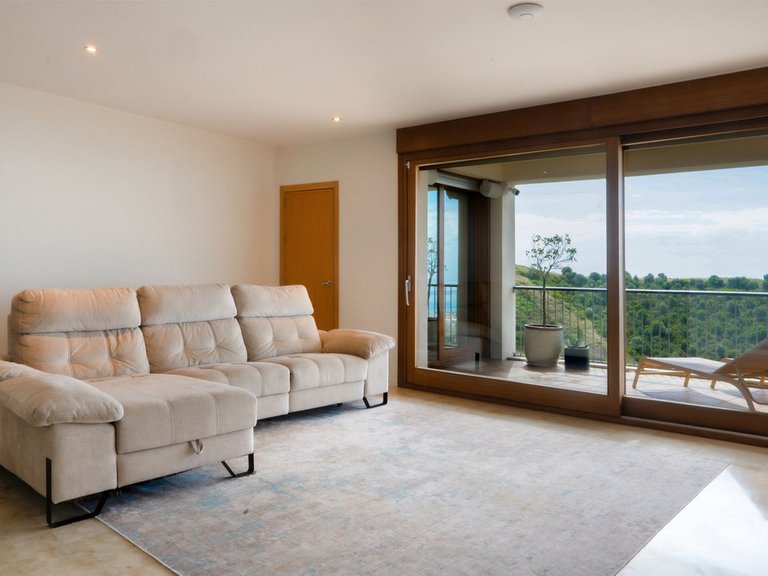 Apartment for Sale in Altos De Los Monteros, Malaga 10