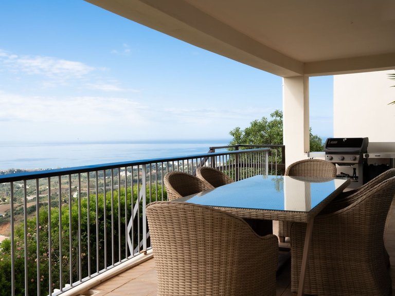 Apartment for Sale in Altos De Los Monteros, Malaga 2