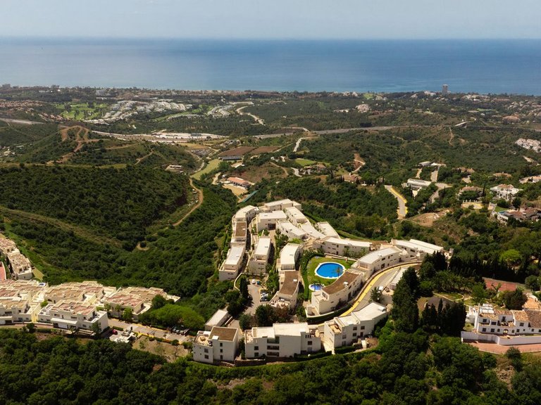 Apartment for Sale in Altos De Los Monteros, Malaga 57