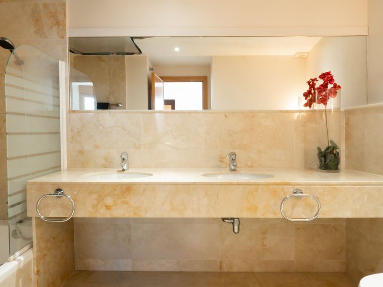 Apartment for Sale in Altos De Los Monteros, Malaga 7