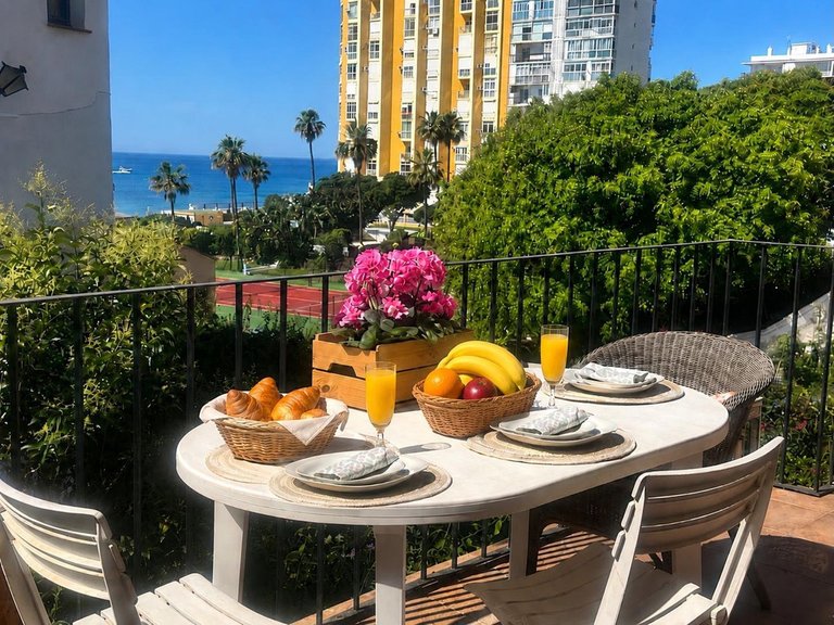 Apartment for Sale in Calahonda, Malaga 1