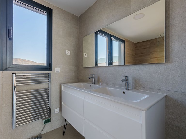 Apartment for Sale in Playamar, Malaga 17
