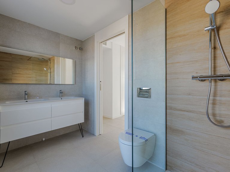 Apartment for Sale in Playamar, Malaga 20