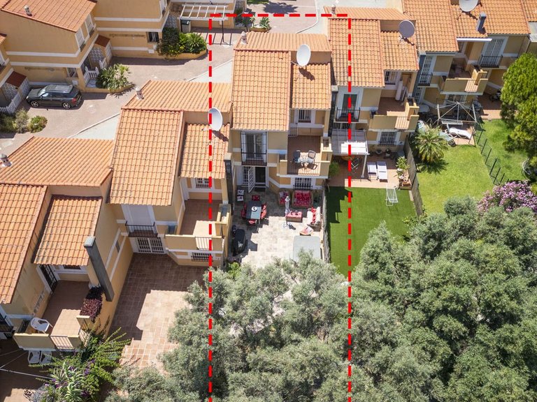 Town House for Sale in La Duquesa, Malaga 2