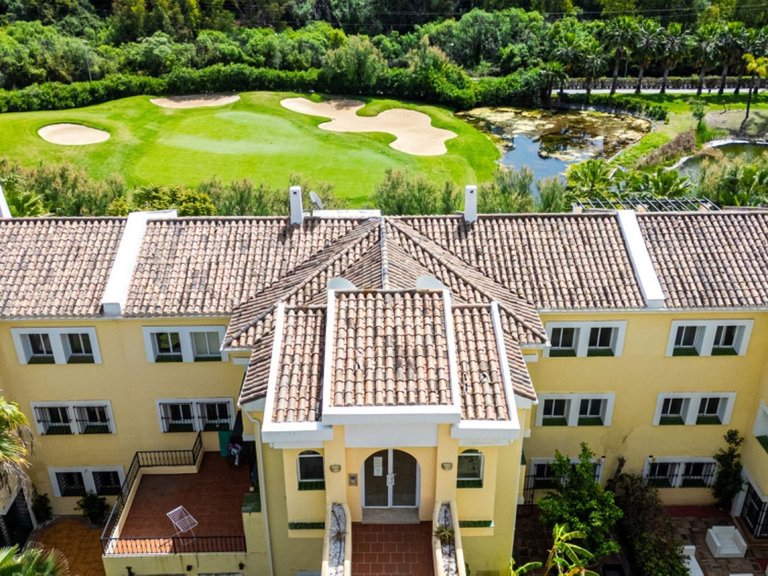 Apartment for Sale in Benahavís, Malaga 26