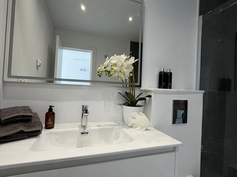 Apartment for Sale in Benahavís, Malaga 8