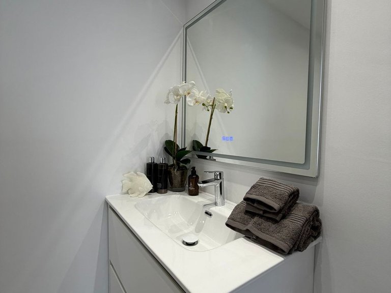 Apartment for Sale in Benahavís, Malaga 9