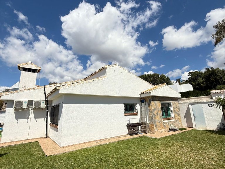 Villa for Sale in Costa del Sol Benalmadena, Malaga 12