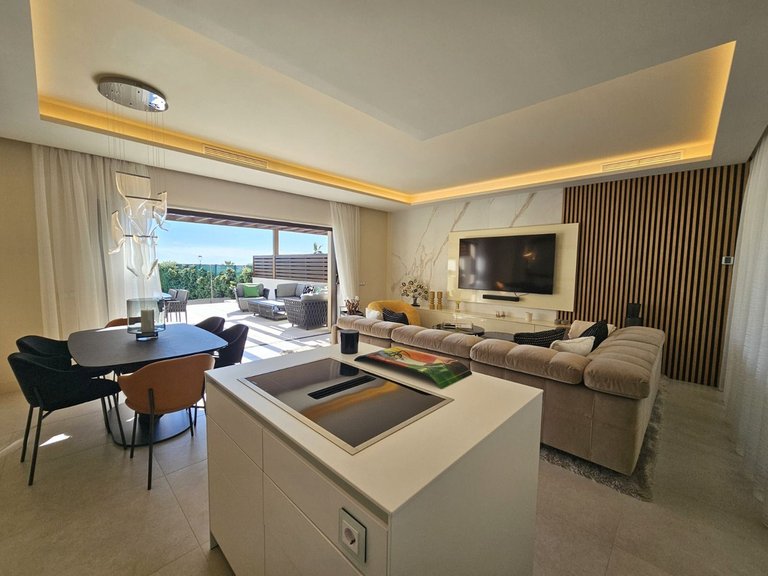 Town House for Sale in New Golden Mile, Malaga 14