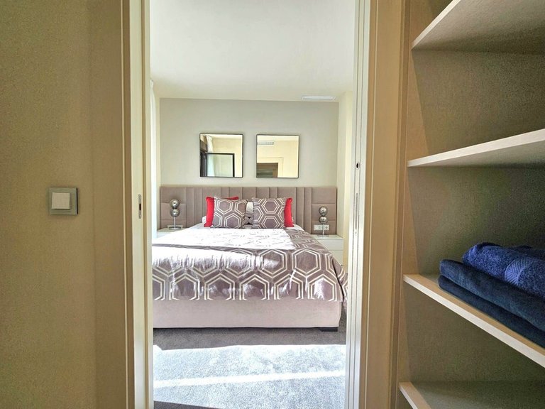 Town House for Sale in New Golden Mile, Malaga 24