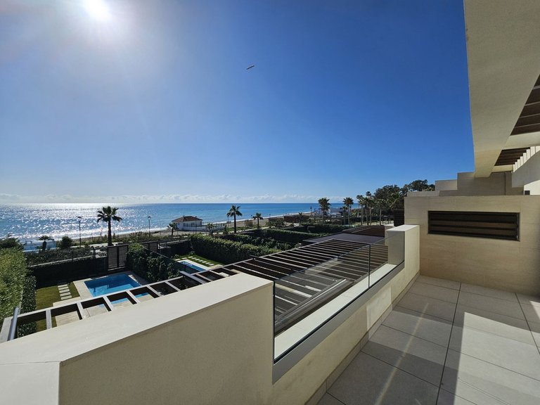 Town House for Sale in New Golden Mile, Malaga 6