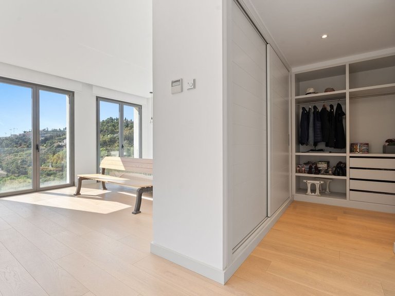 Villa for Sale in El Madroñal, Malaga 38