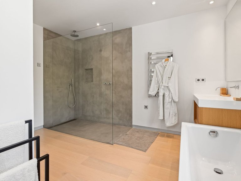 Villa for Sale in El Madroñal, Malaga 39
