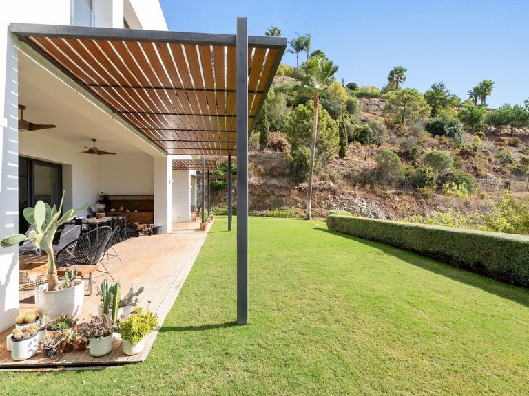 Villa for Sale in El Madroñal, Malaga 4