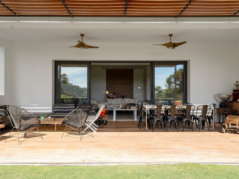 Villa for Sale in El Madroñal, Malaga 7