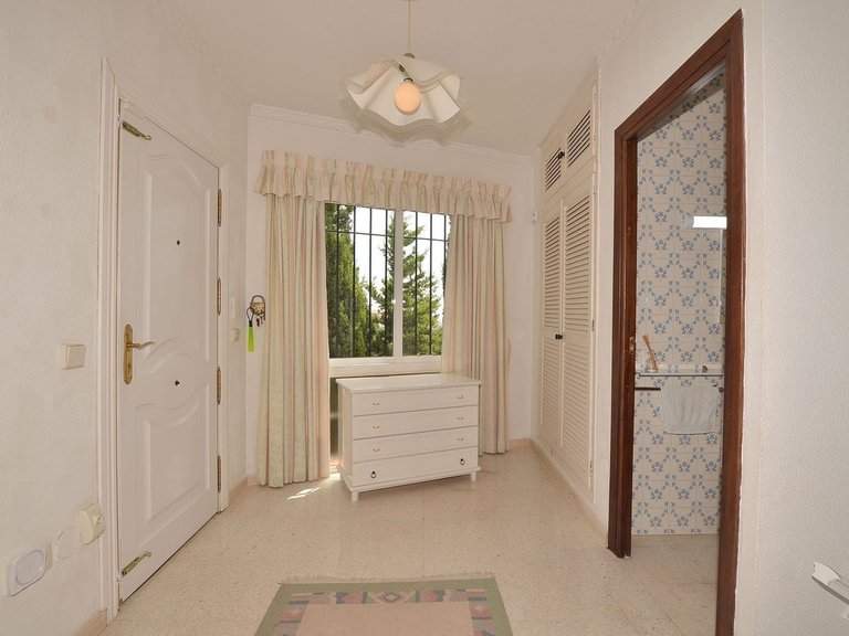 Villa for Sale in Benalmadena Costa, Malaga 21