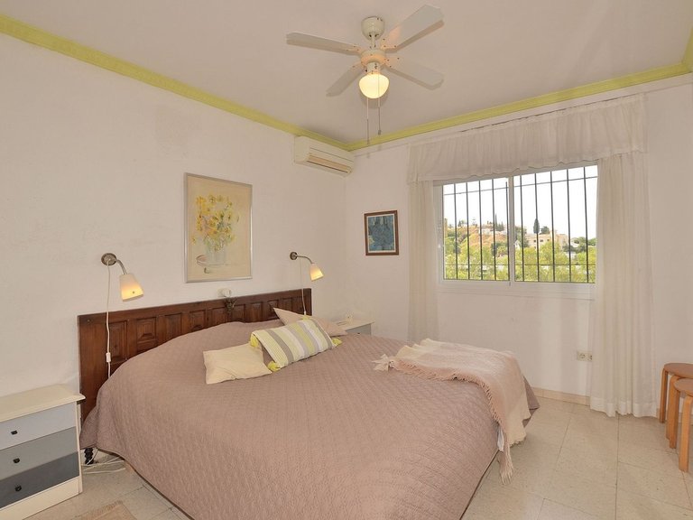 Villa for Sale in Benalmadena Costa, Malaga 30