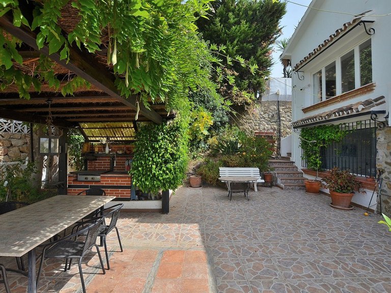 Villa for Sale in Benalmadena Costa, Malaga 39