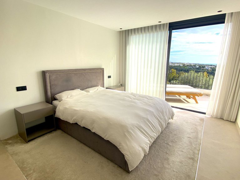 Apartment for Sale in Costa del Sol, La Quinta, Malaga 24