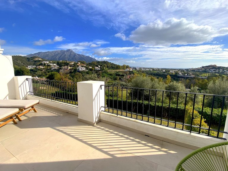 Apartment for Sale in Costa del Sol, La Quinta, Malaga 28