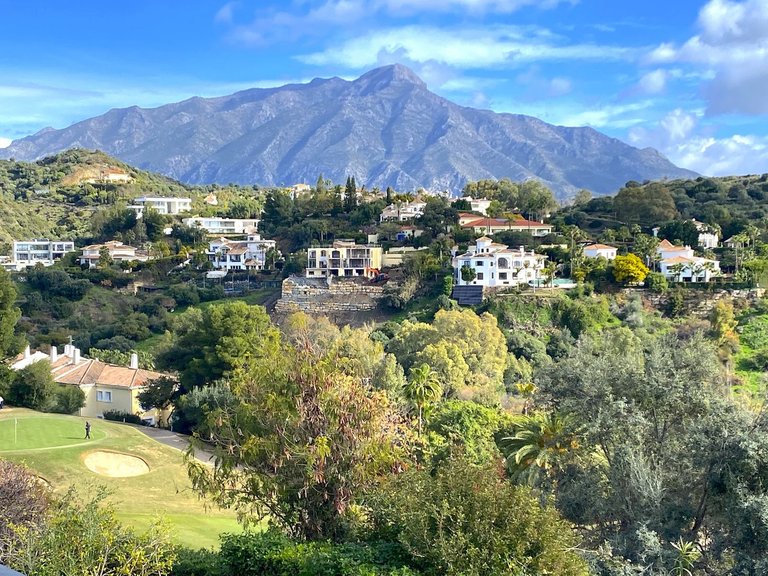 Apartment for Sale in Costa del Sol, La Quinta, Malaga 32