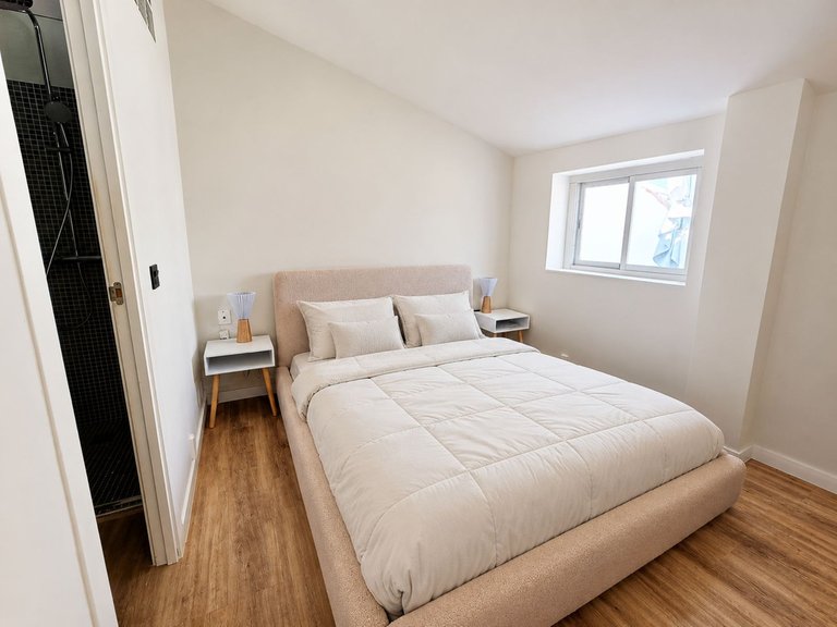 Apartment for Sale in The Golden Mile, Malaga 3
