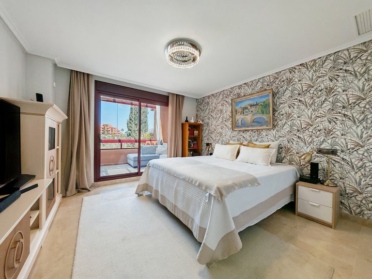 Apartment for Sale in La Mairena, Malaga 18