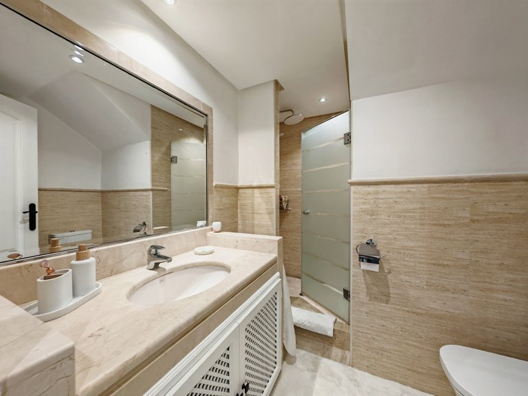 Apartment for Sale in La Mairena, Malaga 21